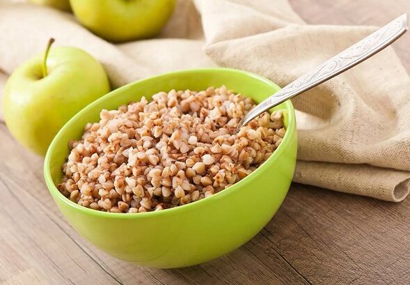 Grano saraceno e mele nella dieta per dimagrire